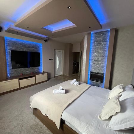 Apartmani Aso-Ler Kukujevci Εξωτερικό φωτογραφία