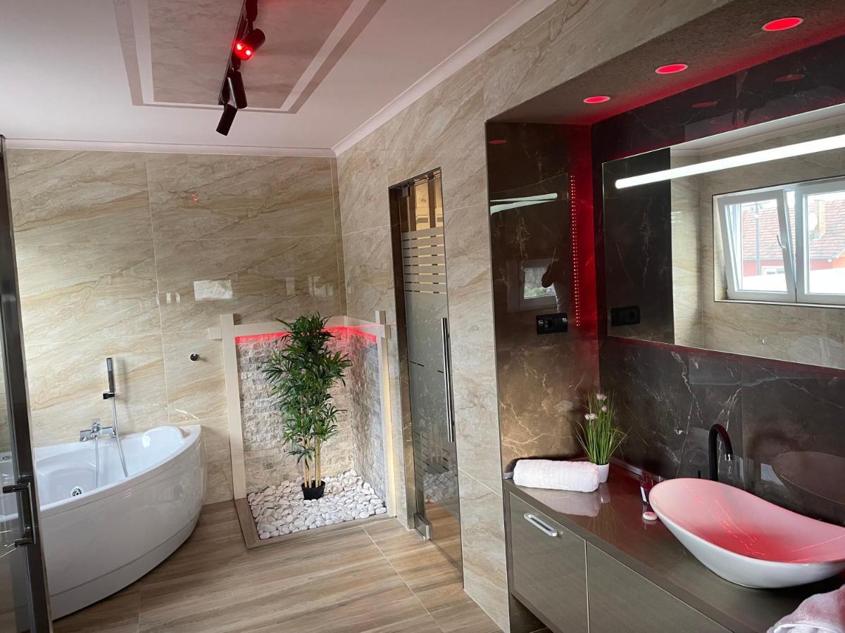 Apartmani Aso-Ler Kukujevci Εξωτερικό φωτογραφία